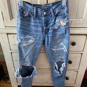American Eagle Ripped Mom Jeans size 00